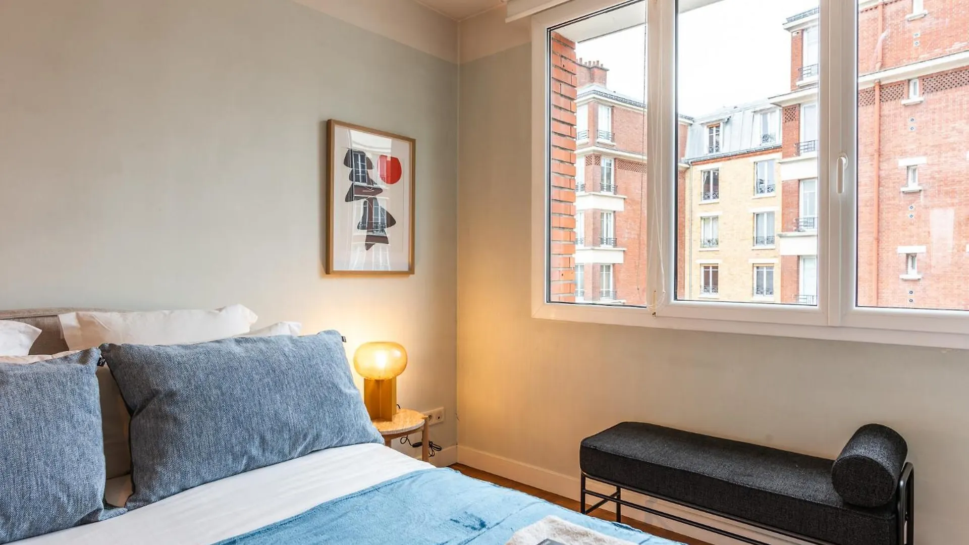 Apartment Ferienwohnung Luxury Flat For 6 People With Balcony - Near Metro Paris