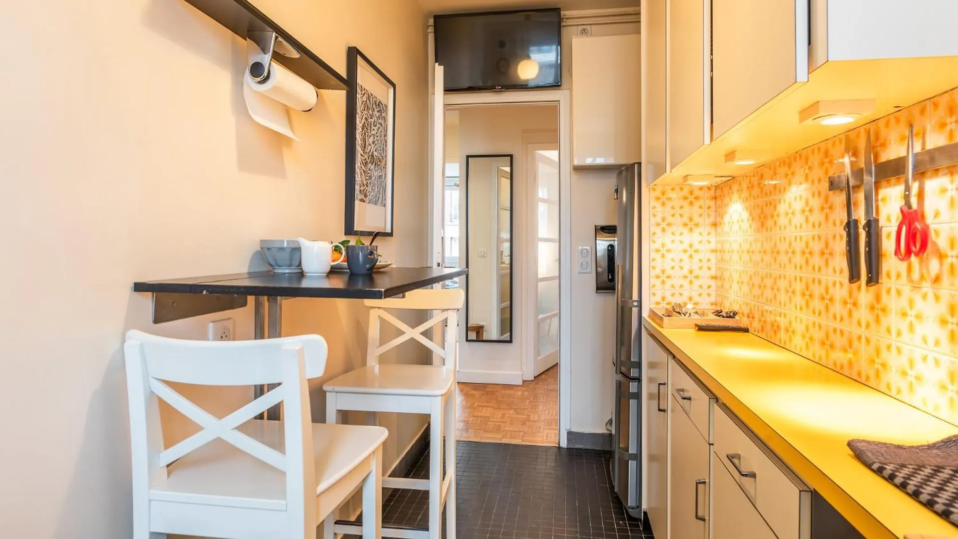 Ferienwohnung Luxury Flat For 6 People With Balcony - Near Metro Paris