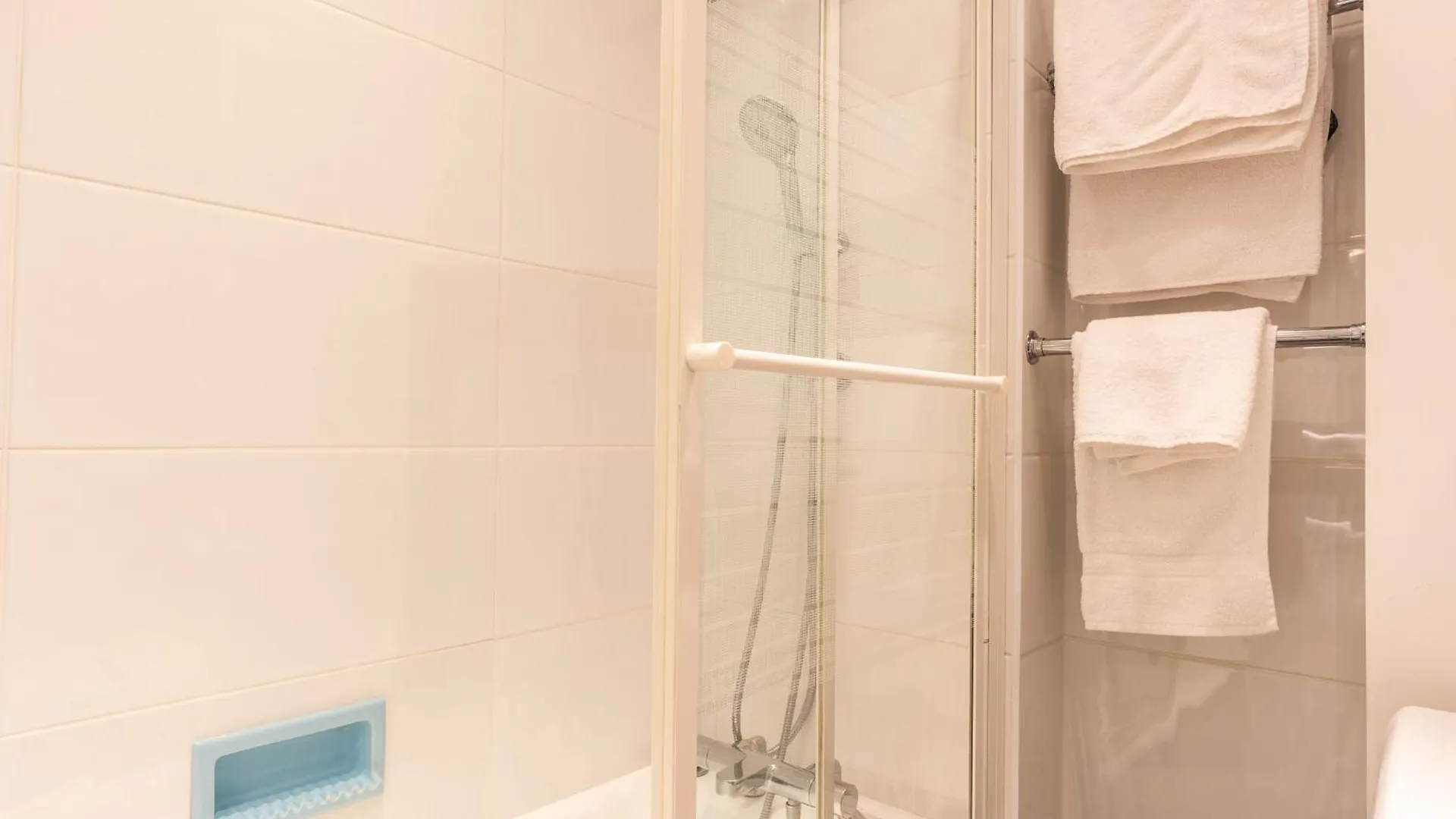 شقة Luxury Flat For 6 People With Balcony - Near Metro باريس